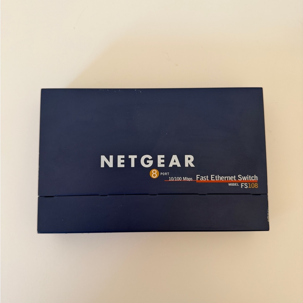 Netgear FS108 Fast Ethernet Switch 8-Port 1/100 Desktop Switch - Picture 6 of 6